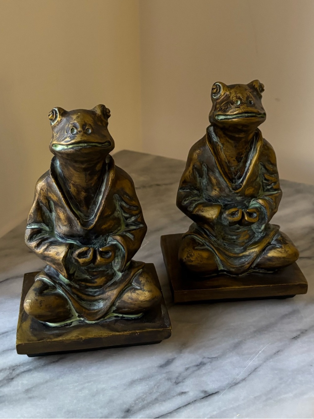 SPI San Pacific Bronze Finished Resin Meditating Yoga Frog Bookends